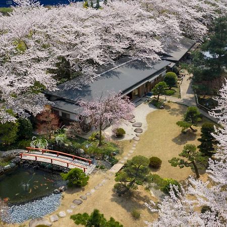 ホテル 桜泉会館 Izumi  エクステリア 写真