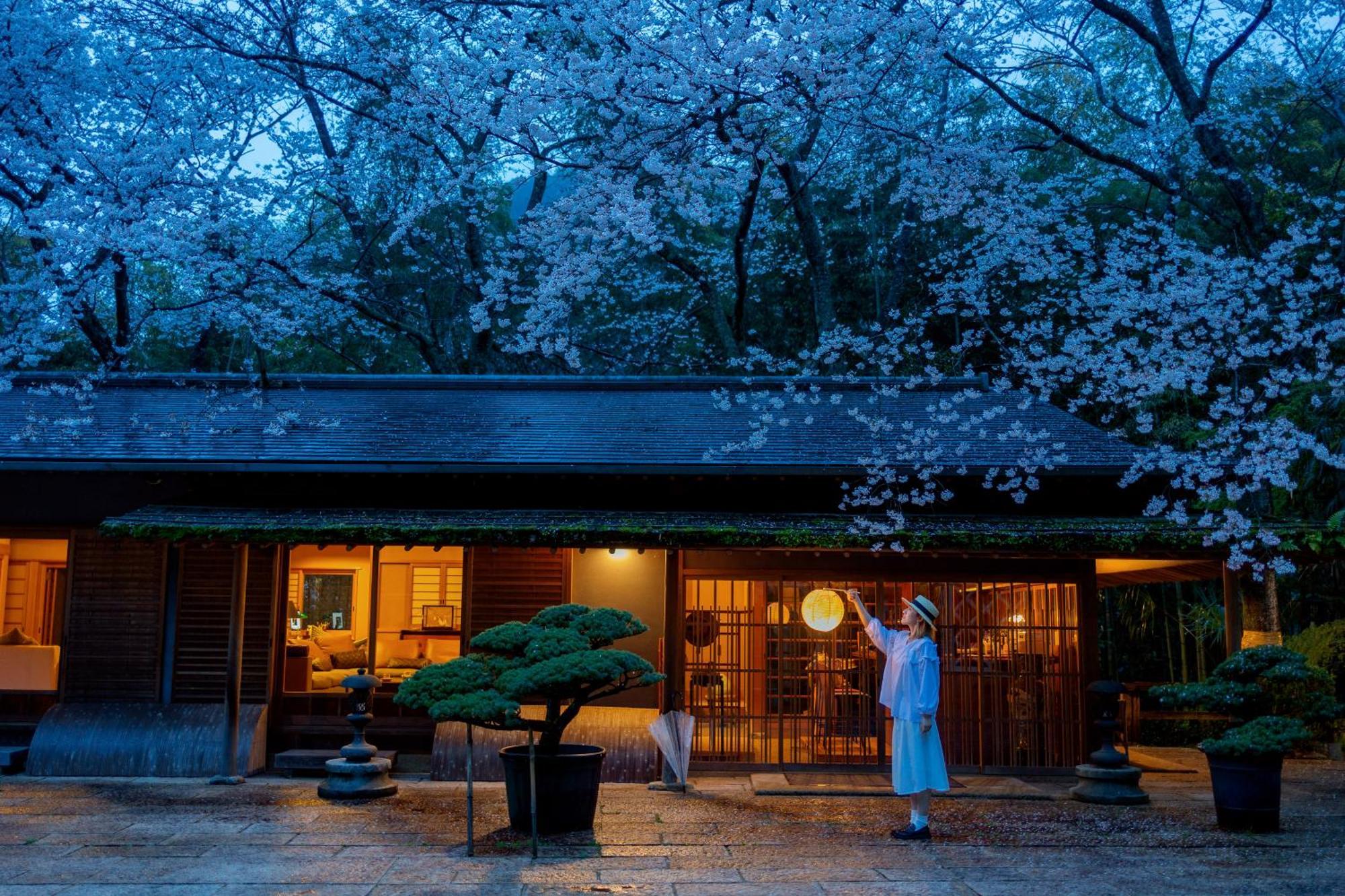 ホテル 桜泉会館 Izumi  エクステリア 写真